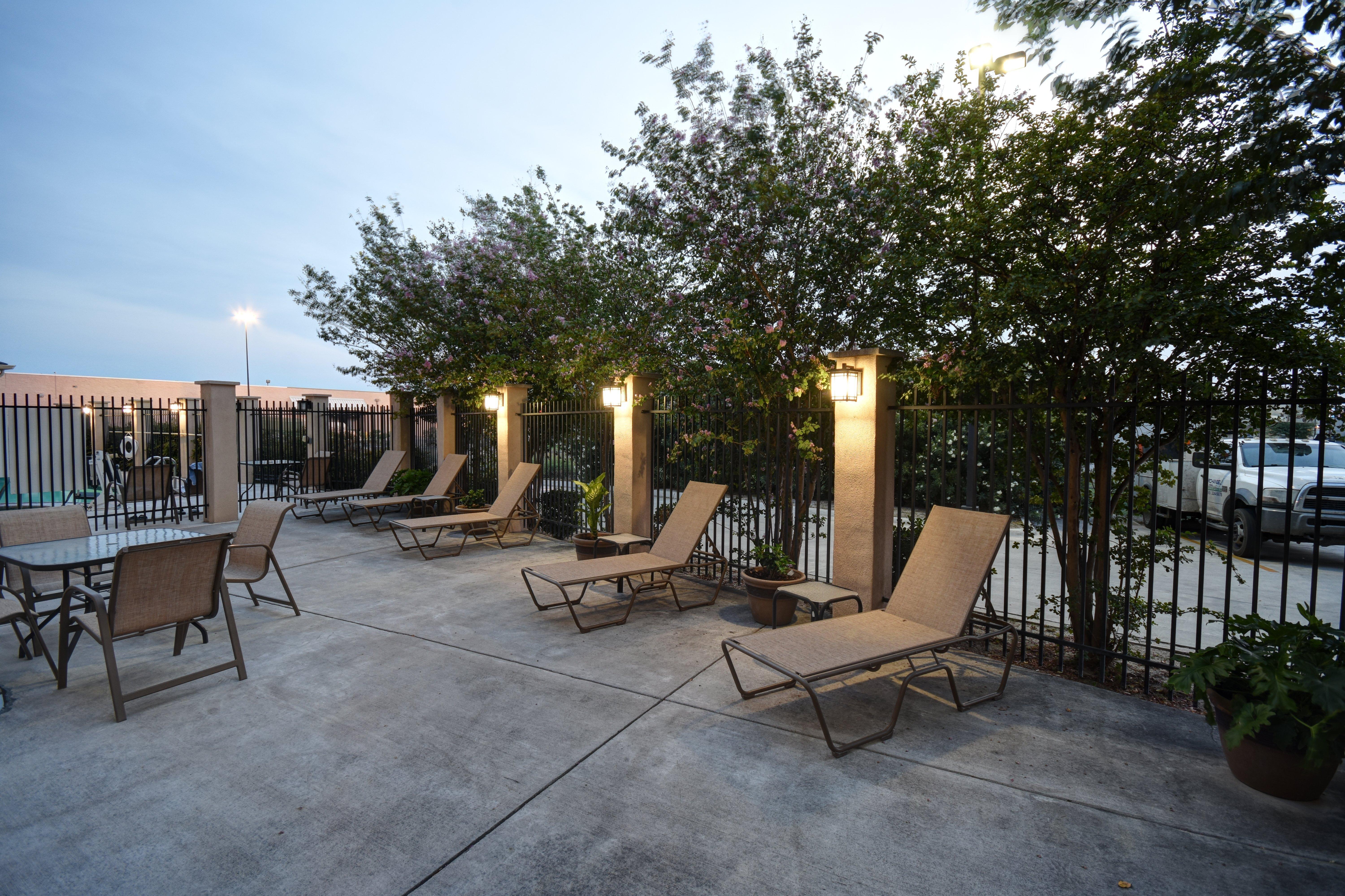 Holiday Inn Express & Suites Del Rio By Ihg Экстерьер фото