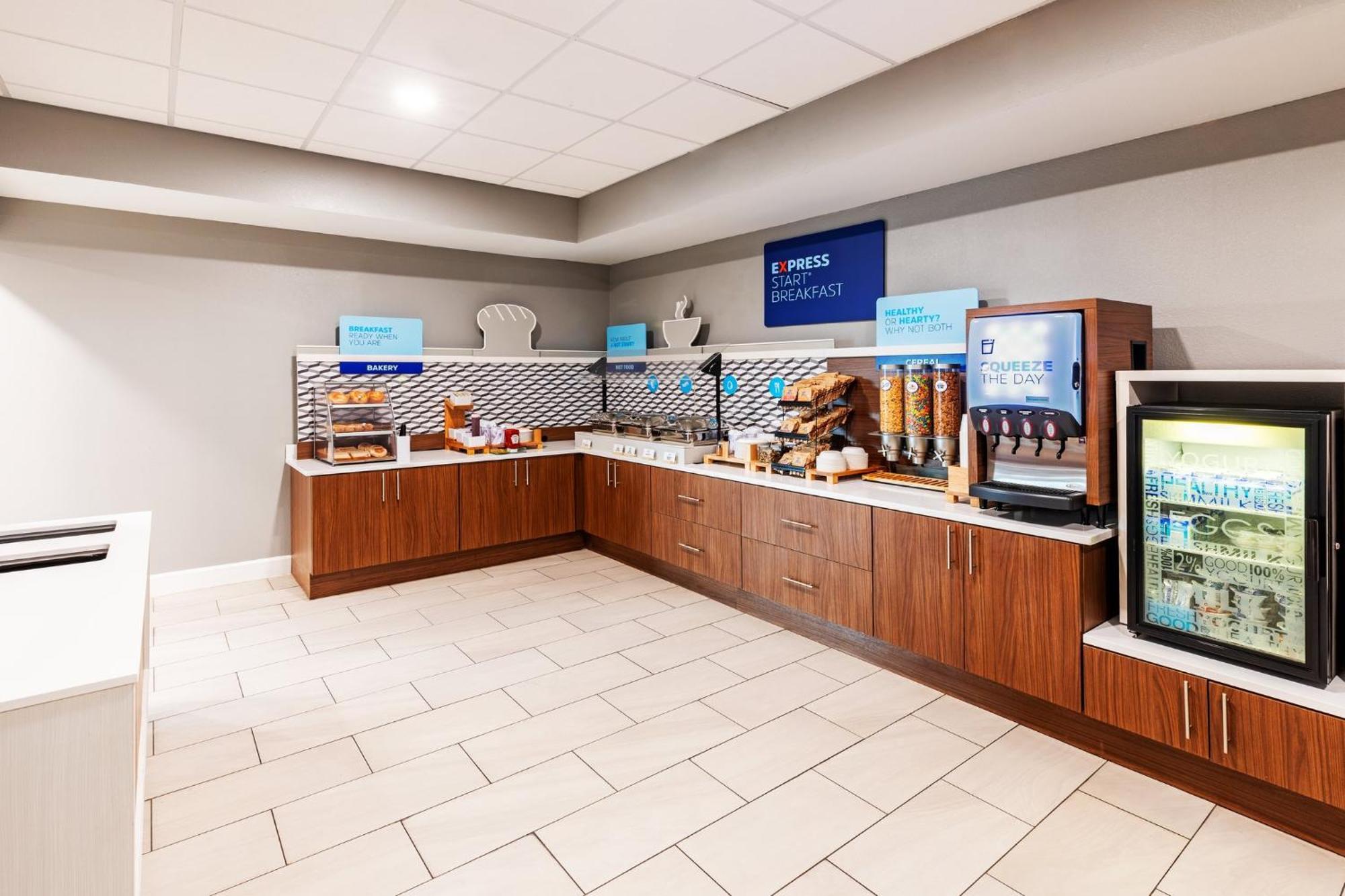 Holiday Inn Express & Suites Del Rio By Ihg Экстерьер фото