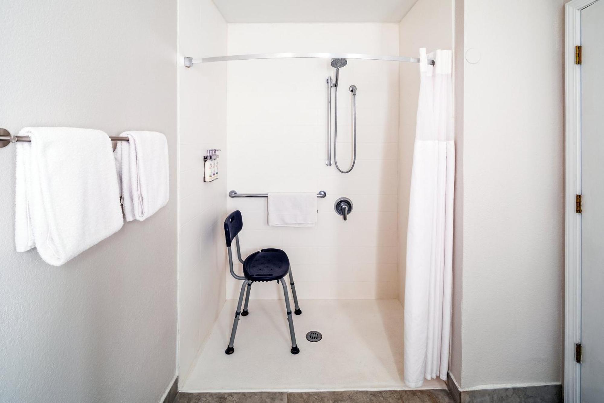 Holiday Inn Express & Suites Del Rio By Ihg Экстерьер фото