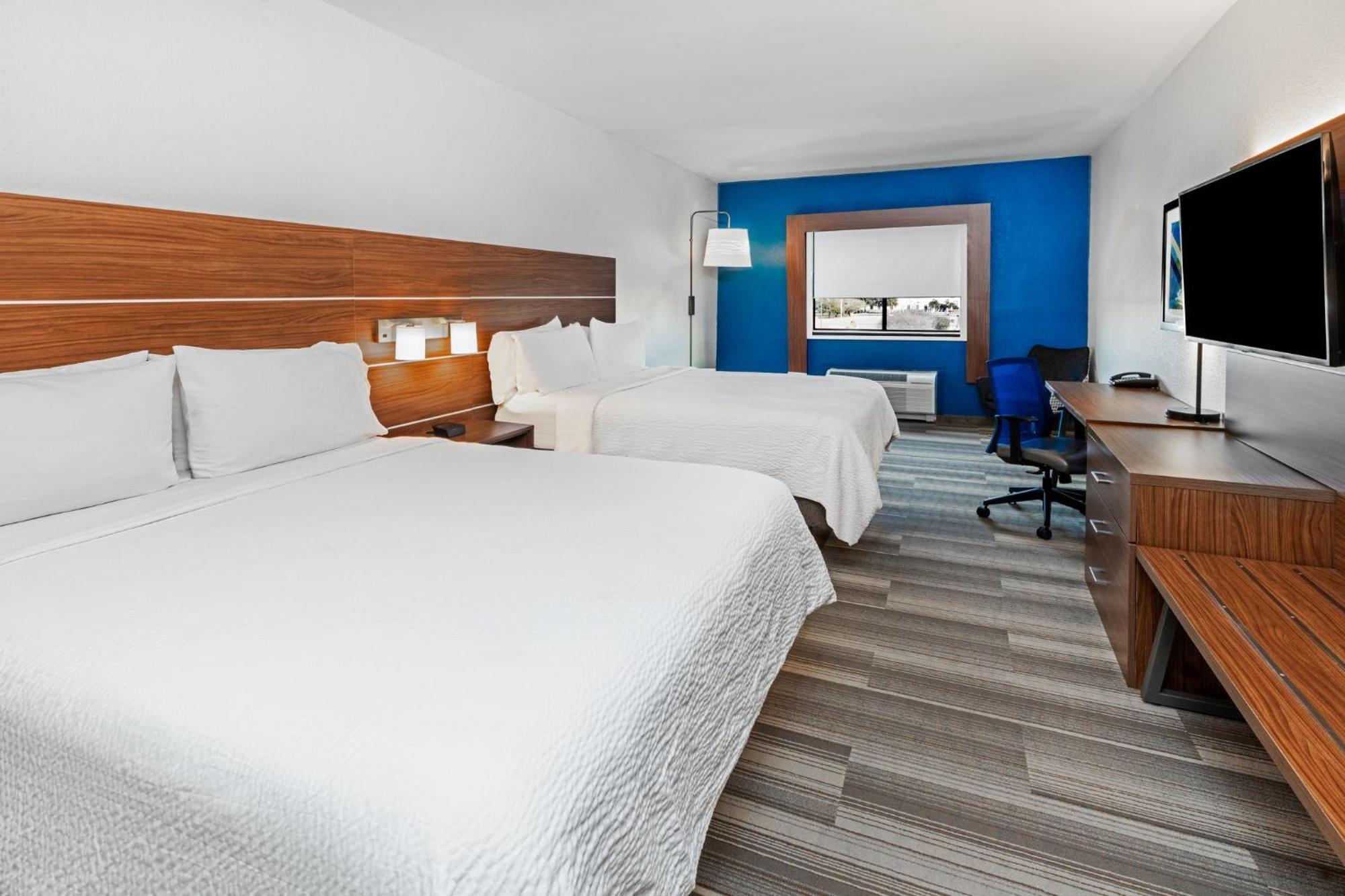 Holiday Inn Express & Suites Del Rio By Ihg Экстерьер фото